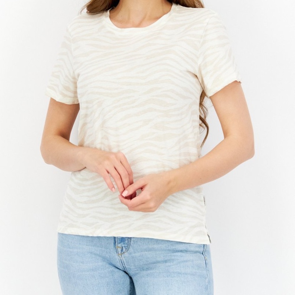 Eddie Bauer
Women Round Neck Short Sleeves Printed Top, White/Beige size M